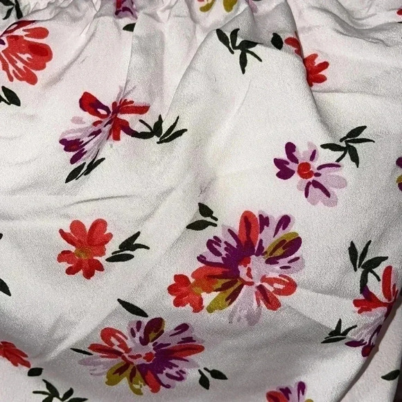 Speed Limit MPH Floral Cropped Top​​ - Picture 6 of 12